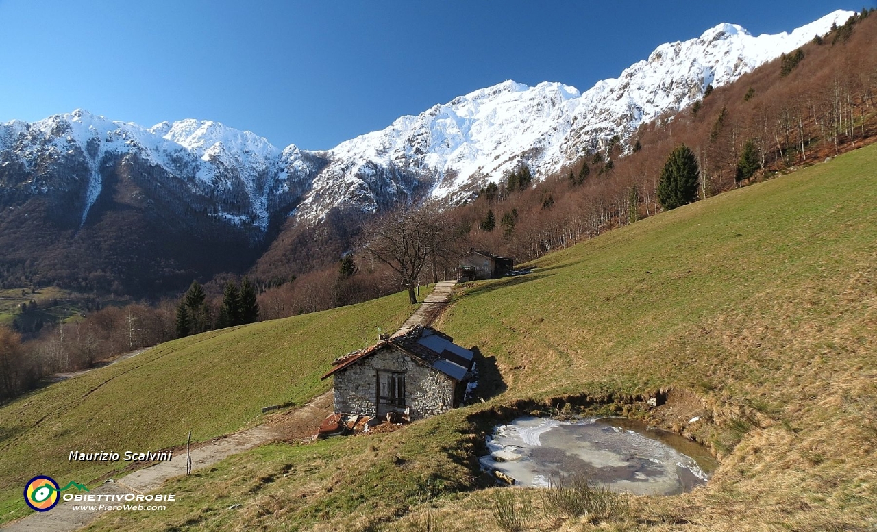 05 Panorama di Cancervo e Venturosa....JPG